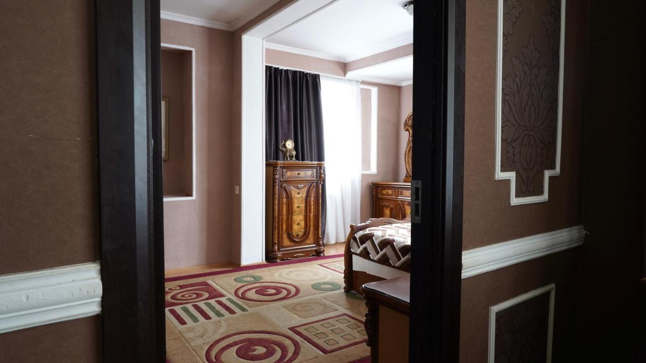 Apartment Shafi 8 Tbilisi Exteriör bild