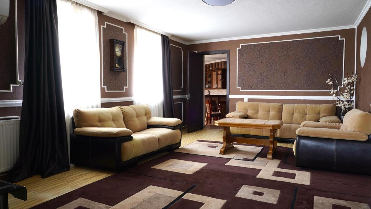 Apartment Shafi 8 Tbilisi Exteriör bild